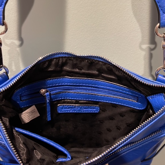 Crossbody purse - Picture 3 of 11